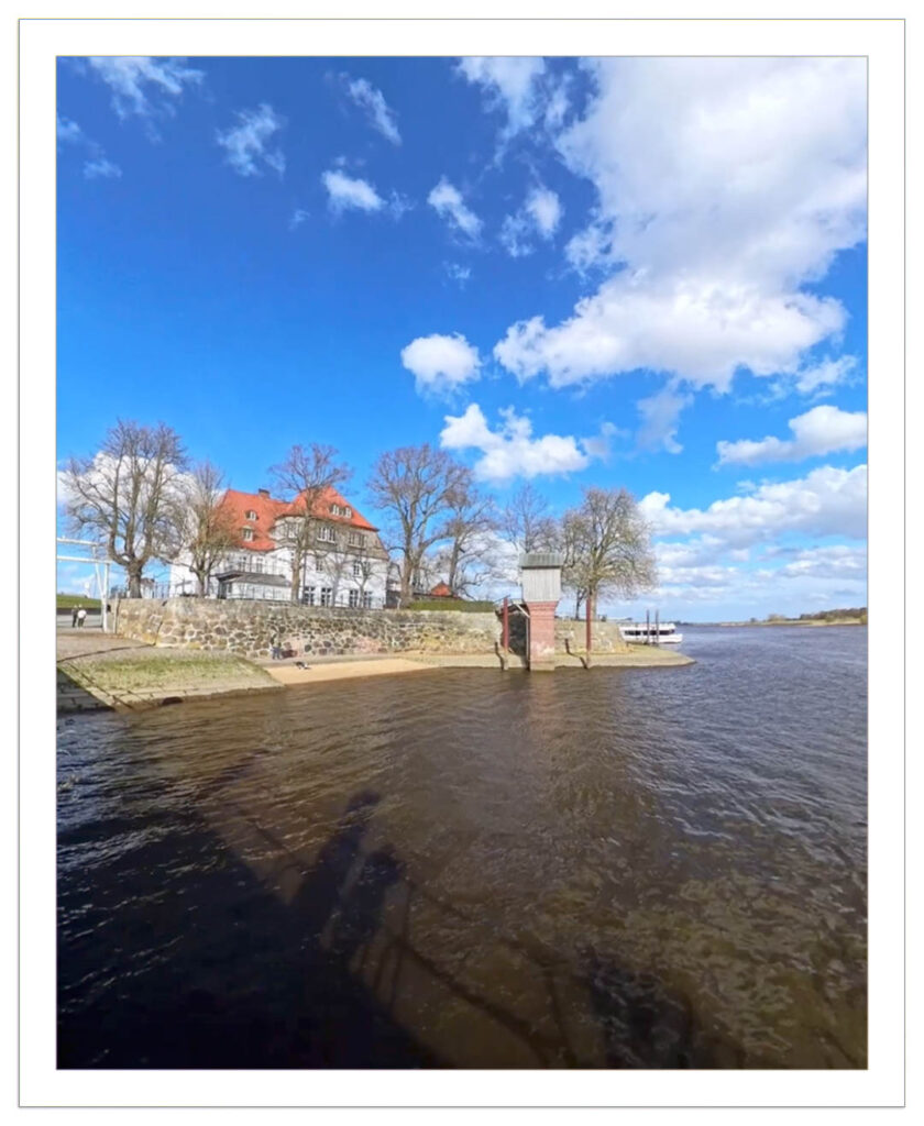 Ferry house Hamburg-Zollenspieker