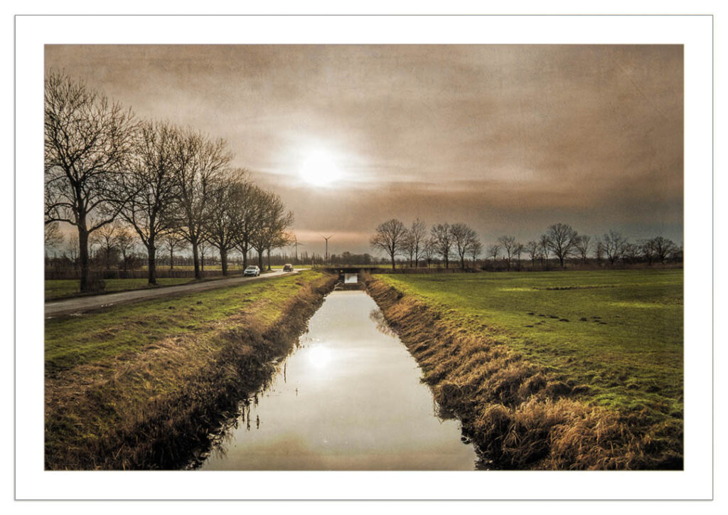 Drive trough Feldstegel street in Neuengamme in winter.